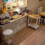 莱斯德拉佛支德科林斯旅馆 住宿加早餐酒店 莱塞比耶