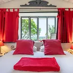 Les De La Forge Des Collines Bed & Breakfast