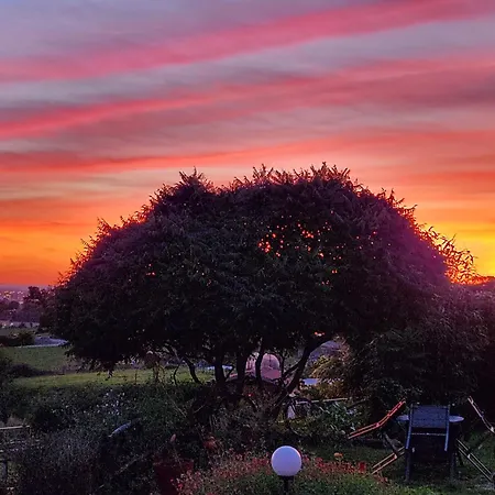 Les De La Forge Des Collines Bed & Breakfast 3*