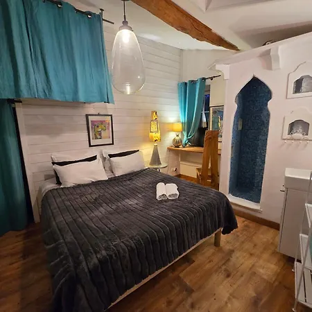 Les De La Forge Des Collines Bed & Breakfast