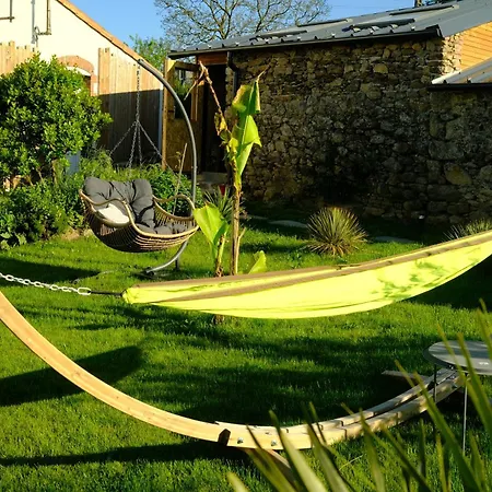 Bed & Breakfast Les De La Forge Des Collines 3*