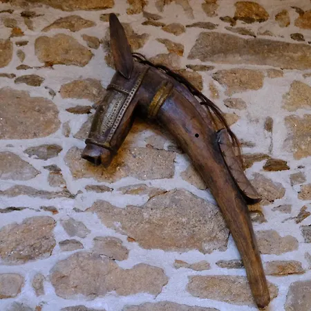 Les De La Forge Des Collines