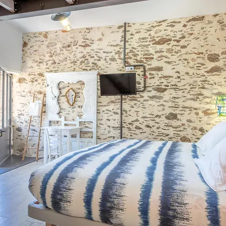 Bed & Breakfast Les De La Forge Des Collines 3*