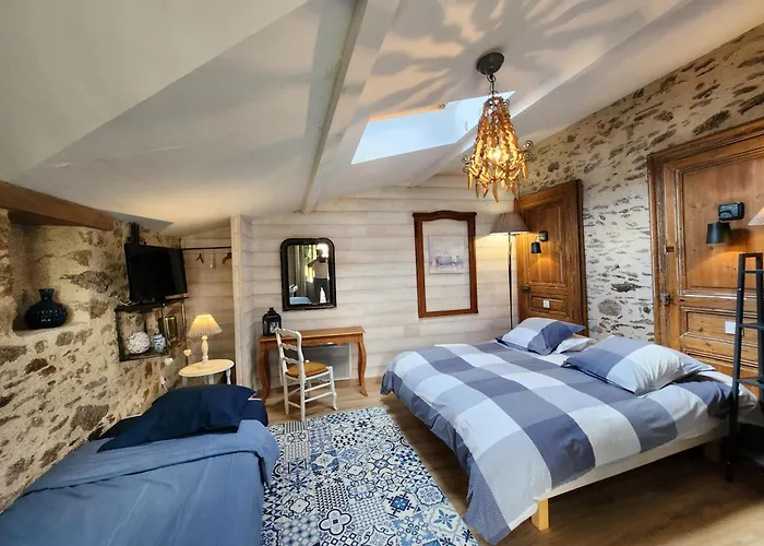 Les De La Forge Des Collines Couette-café Les Herbiers