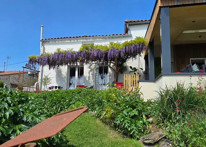 莱斯德拉佛支德科林斯旅馆 3*