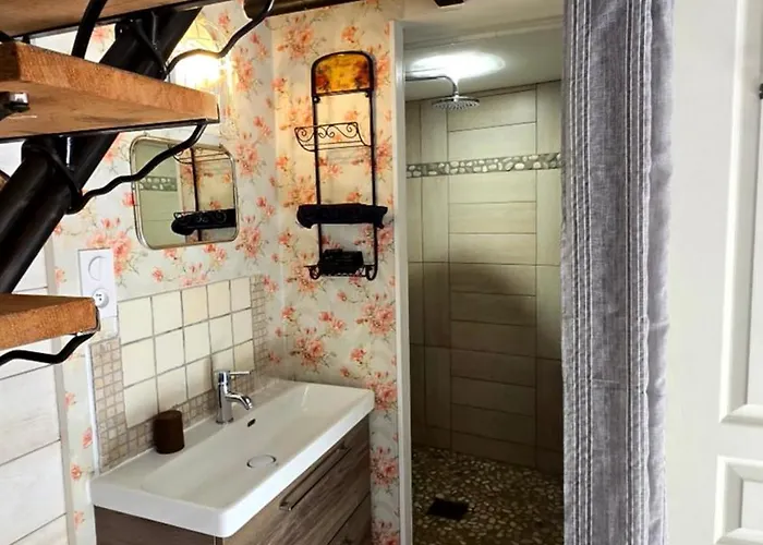 莱斯德拉佛支德科林斯旅馆 住宿加早餐酒店 3*