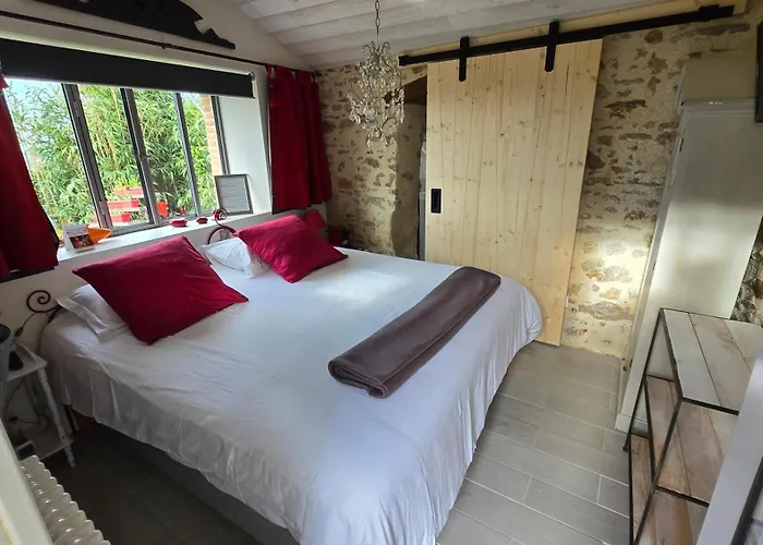 莱斯德拉佛支德科林斯旅馆 3*