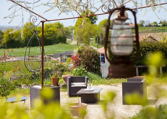 莱斯德拉佛支德科林斯旅馆